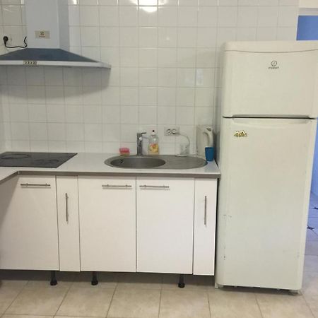 Lori Hostel Bobigny Esterno foto