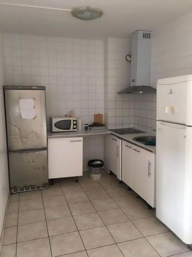 Lori Hostel Bobigny Esterno foto